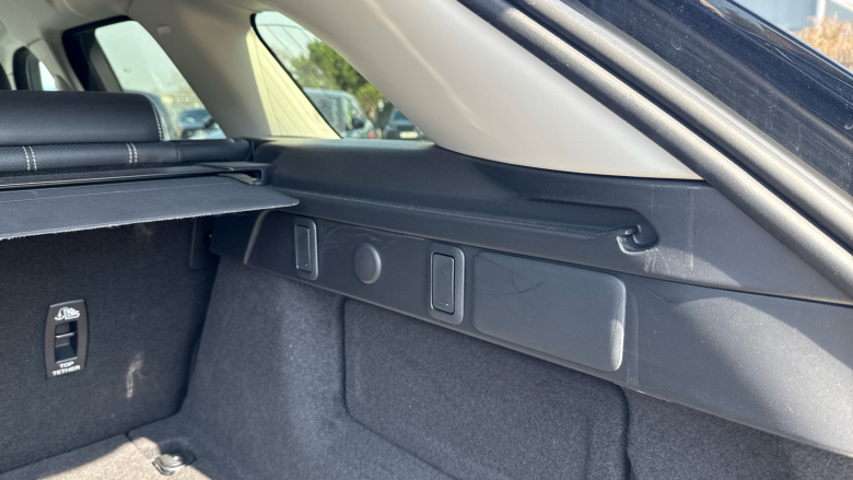 Land Rover Range Rover Velar 2.0 D200 R-Dynamic S 5dr Auto Diesel Estate